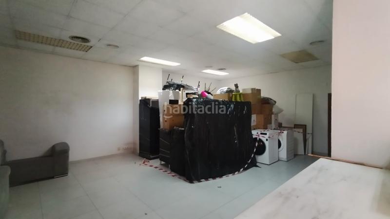 Foto fd31dddd-7f23-43a3-9574-8a78a7c7b0fa. Locale commerciale in carrer d'oltà 29 in Malilla Valencia