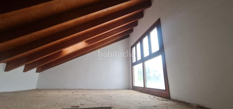 Foto 708e6233-ee79-4ad1-931d-0ea9a3bbb32c. Dúplex a avenida norte 32 a Chóvar