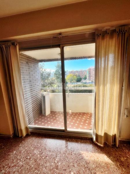 Foto fc2dbdc2-b884-4fc7-9015-0d652a12cf4e. Appartamento con parcheggio in Malilla Valencia