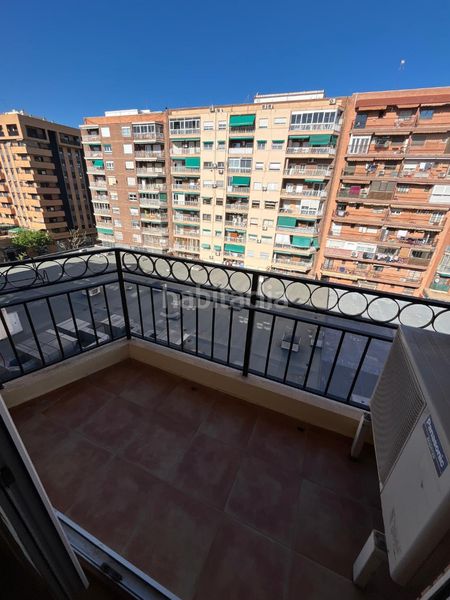 Foto 764bff80-454a-44e0-89b5-3ad709e2a80d. Pis amb calefacció aparcament a Malilla Valencia