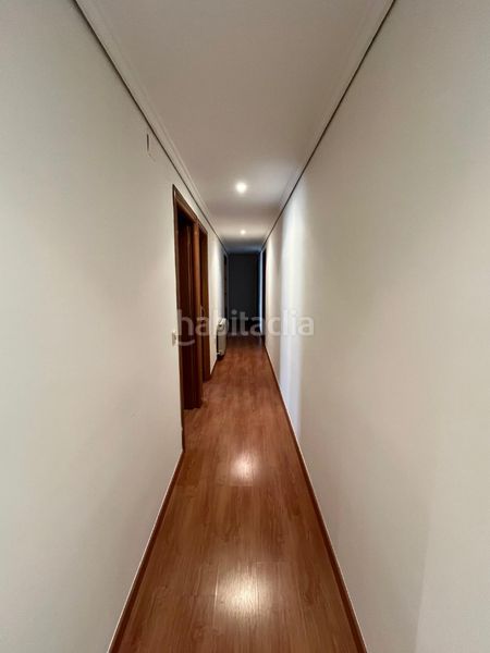 Foto b36b87f0-ad44-494e-abe4-5da3e5d15f72. Pis amb calefacció aparcament a Malilla Valencia