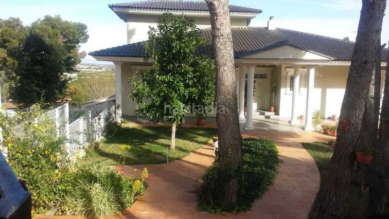 Foto 3ec5632e-4888-4096-8961-1f20bde72f20. Xalet amb calefacció aparcament a Picassent