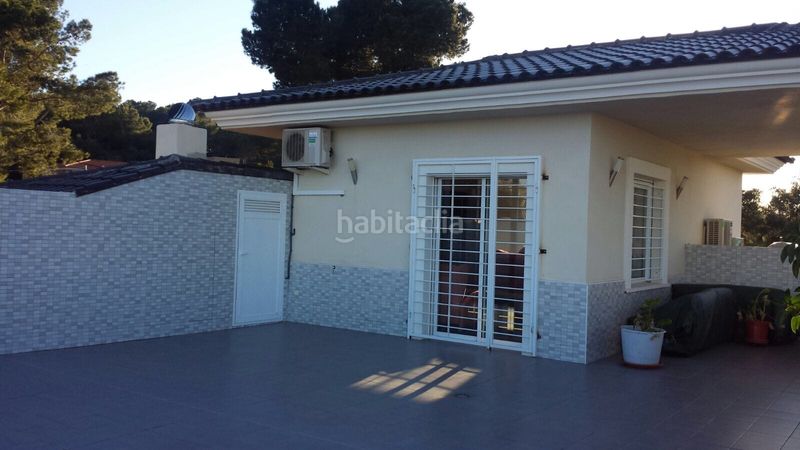 Foto 571e0703-139b-4c2b-bd9a-250cc38a4f37. Xalet amb calefacció aparcament a Picassent