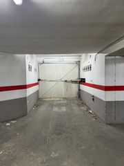 Car parking  Carrer de joaqu�n benlloch. Se vende plaza de garaje en malilla