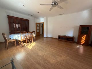 Pis  Carrer de l'art major de la seda. Se vende piso en xirivella