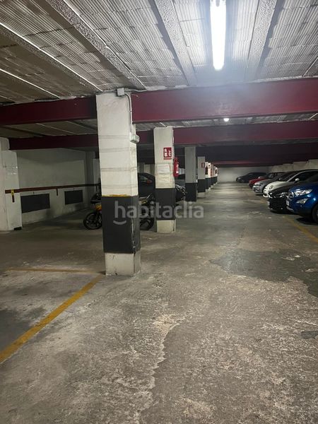 Foto 0d16f3fa-a1a5-47cb-aa31-3ba62618a15b. Miete motorradparkplatz in Malilla Valencia