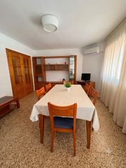 Rent Flat  Carrer de joaquín benlloch. Alquiler de piso en malilla