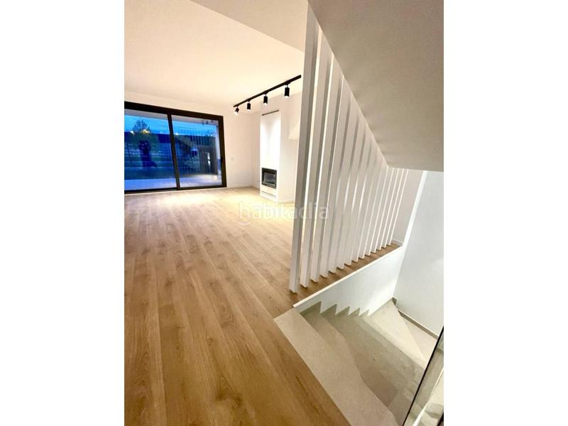 Foto 5228fd9a-e49c-42b3-b8cb-ef7e00a0c57b. Casa obra nueva iniciada casas en venta a 10 min caminando de la rambla en Figueres
