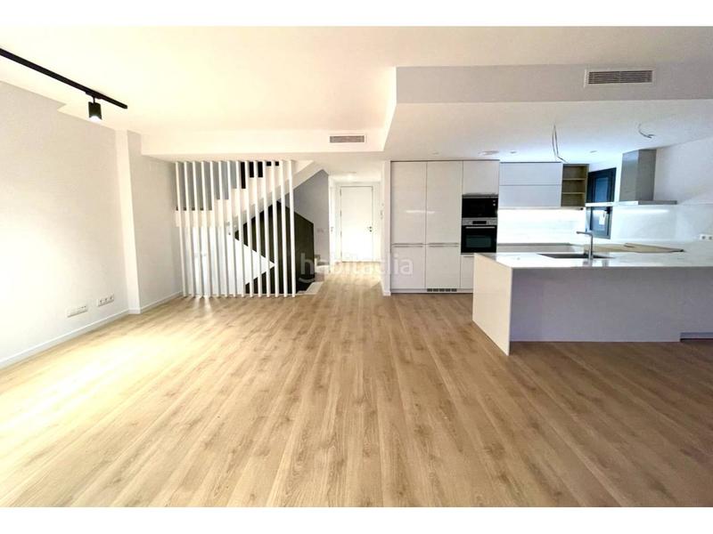 Foto aa13ec21-7f47-4d8c-ab66-a949ca641451. Casa obra nueva iniciada casas en venta a 10 min caminando de la rambla en Figueres