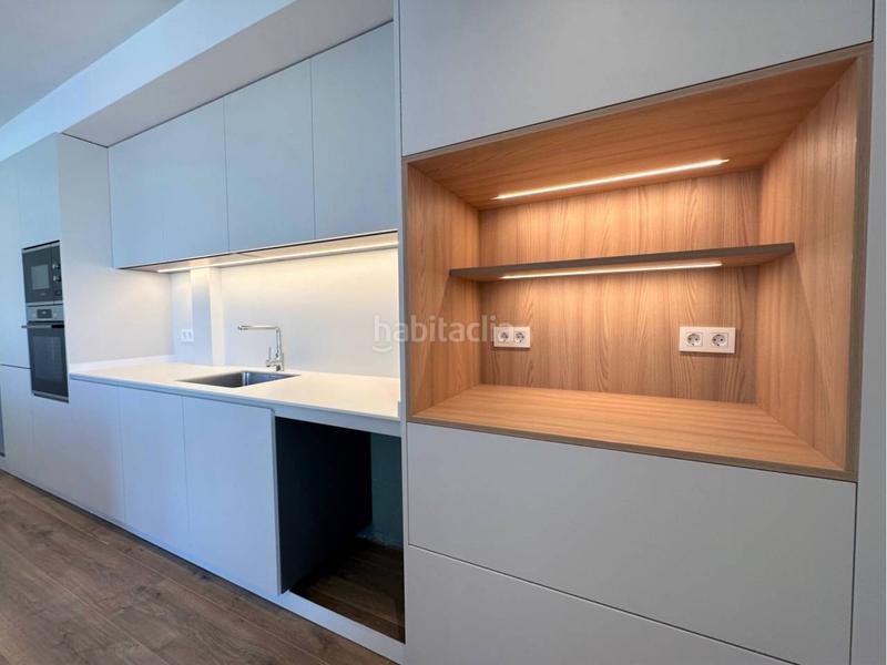 Foto 0fde7d6e-4bb3-44aa-b3ad-ae9cdd94c4d9. Piso nueva promoción centroatico dúplex en Eixample Nord Girona