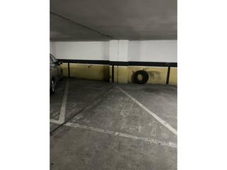 Lloguer Aparcament cotxe  Bisbe lorenzana. Parking en alquiler en eixamplecentre17002