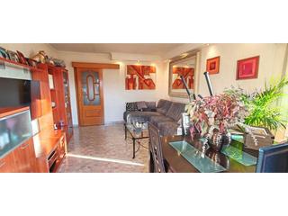 Etagenwohnung in Sant Narcis. Piso en venta en sant narcis