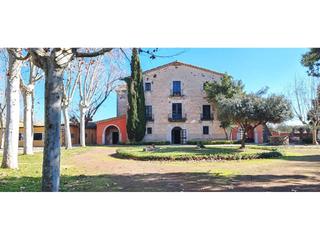 Casa a Riudellots de la Selva. Masía catalana del s.xviii  r750