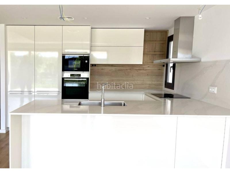 Foto da6f85bd-2f5b-4234-b594-2172704f2d40. Casa s de nueva construcción en Vilafant