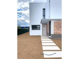 Casa a Vilafant. Casas de nueva construccin