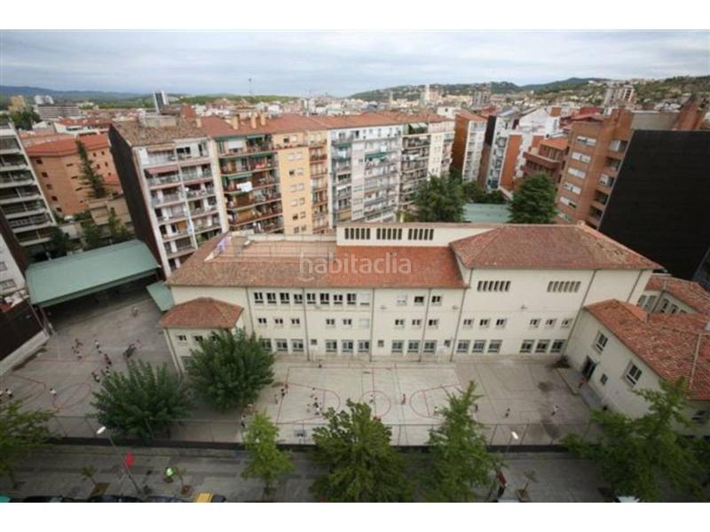 Foto da77c3fd-b560-40e1-a481-e3279daba0e4. Aparcament cotxe a Eixample Nord Girona