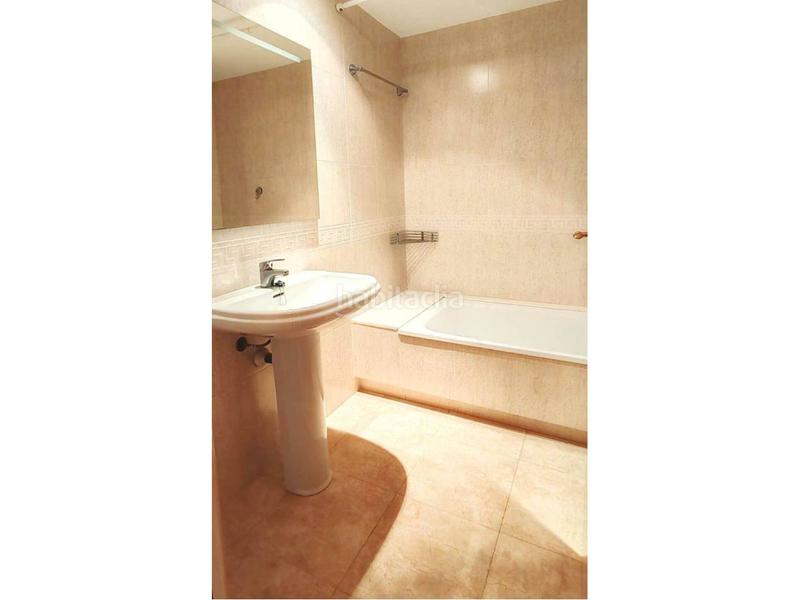 Foto b691cf35-ef2d-463b-bdcd-a59afb167161. Piso magnífico piso en venta en la massana hospital en Salt