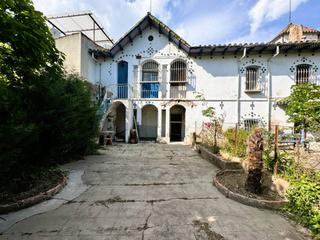Casa a Arbúcies. En venta finca modernista en el centro de arbúcies