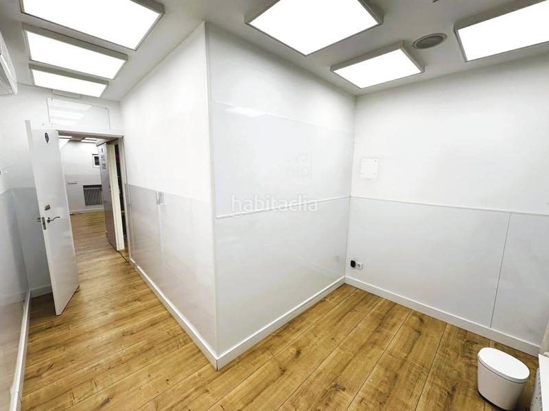 Foto 393c1a95-e445-4872-843b-b976a0582a67. Local commercial dans Eixample Nord Girona