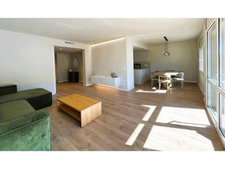 Lloguer Pis a Centre-Barri Vell. Piso nuevo con muebles al lado pl. catalunyab vell