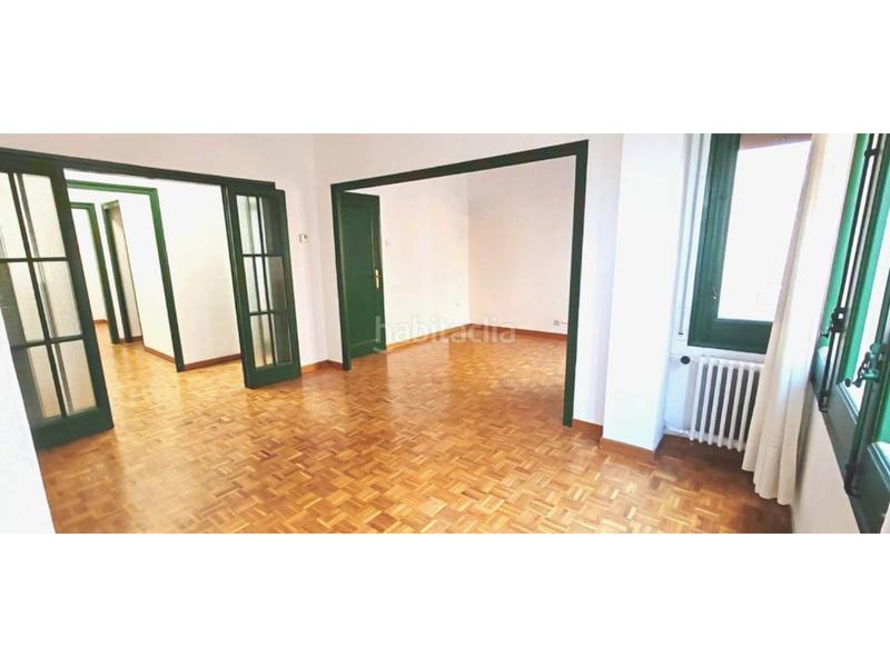 Foto 31d95ff6-e709-4042-98dd-c0c50ab9403e. Appartamento con riscaldamento in Eixample Nord Girona