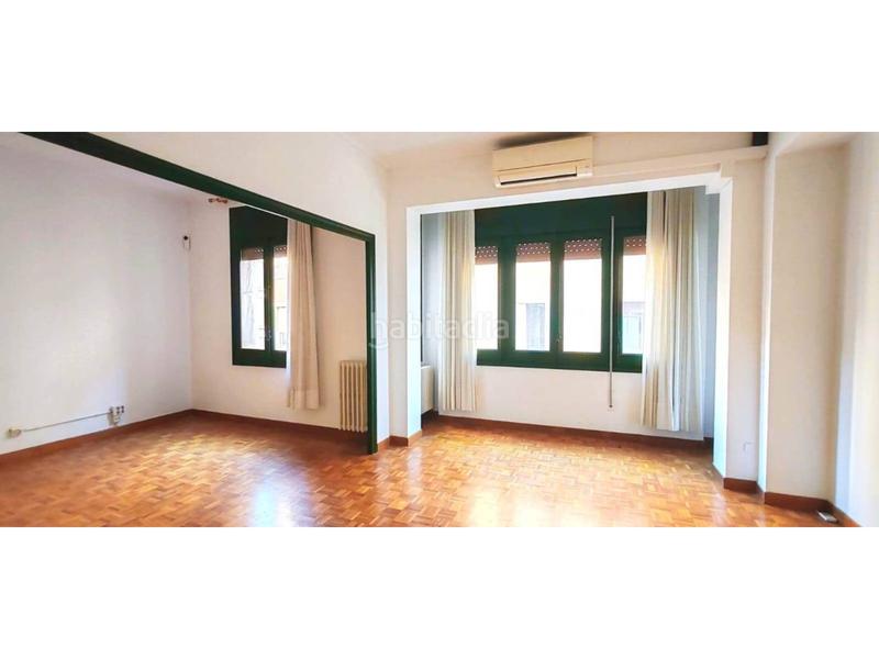 Foto a0ae9ab2-35b7-45b8-b168-8df724b26458. Appartamento con riscaldamento in Eixample Nord Girona