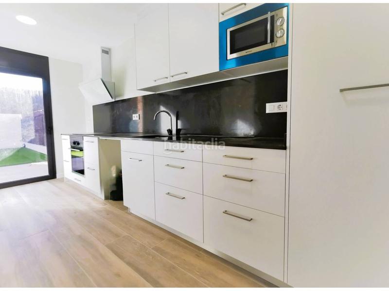 Foto 2b5e198d-2197-4221-a245-3e48807949f4. Haus mit heizung parking in Quart