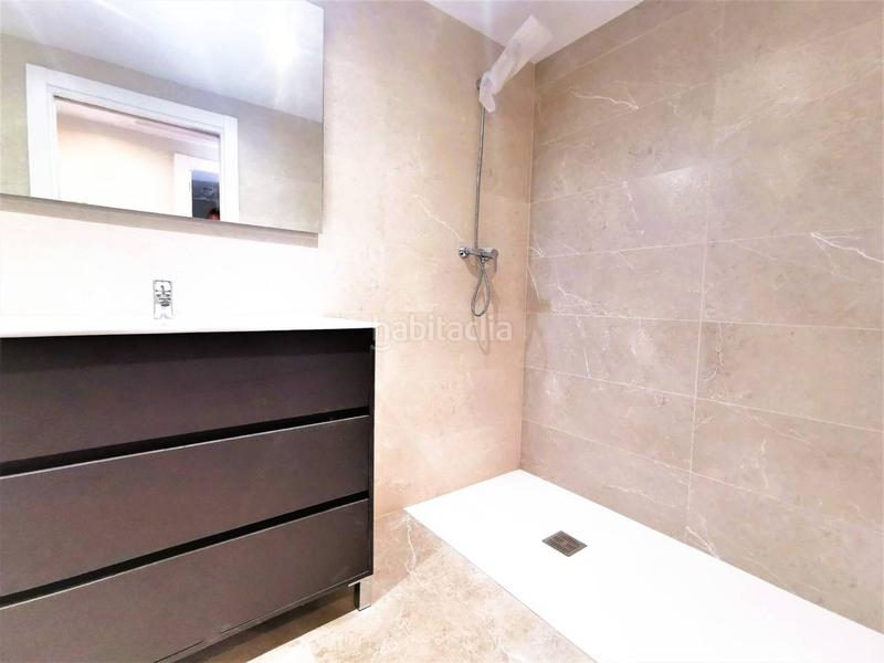 Foto bec9459e-2fb6-4079-bcba-f71c9660e8c9. Haus mit heizung parking in Quart