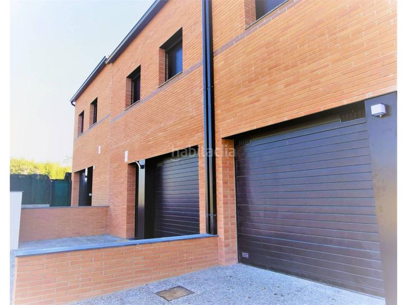 Foto d4765030-a94e-4cfc-8a95-5d0de4724f4a. Haus mit heizung parking in Quart