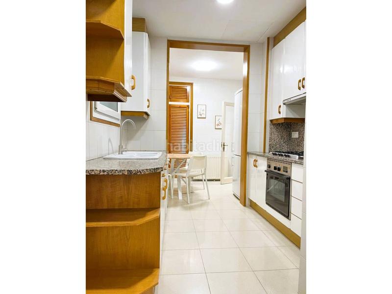 Foto 9239b6cd-d718-4ba2-95d8-94bff5dc0b9d. Miete etagenwohnung mit heizung in Eixample Nord Girona