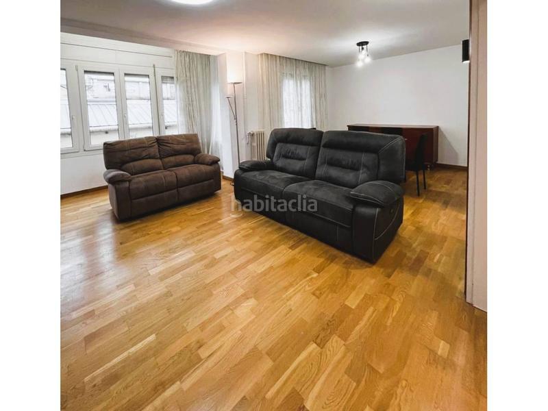 Foto 9289fb55-895a-4c00-afdd-a96e3e6a0c82. Miete etagenwohnung mit heizung in Eixample Nord Girona