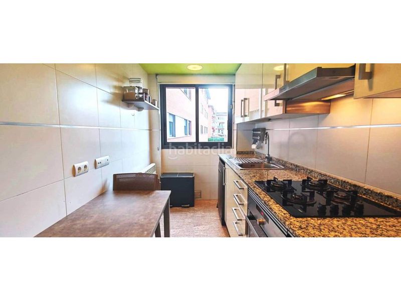 Foto 5cb3ccab-9123-461e-ab72-169e83360377. Pis amb calefacció aparcament a Mas Masó - Hospital Salt