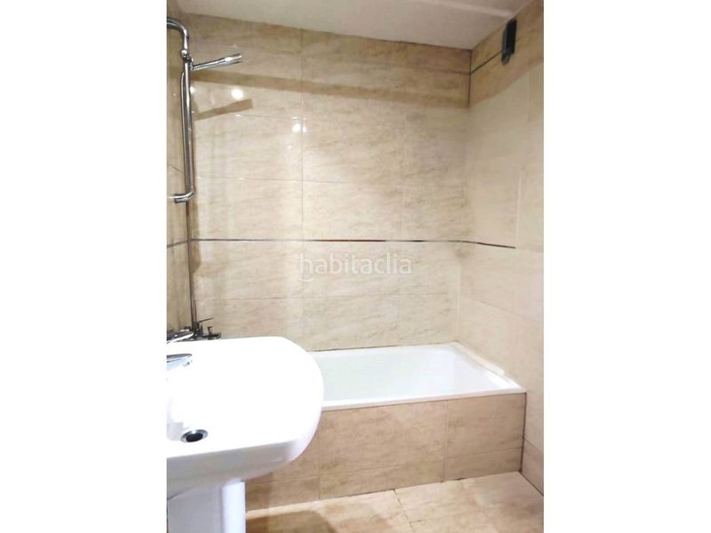 Foto a0c2d91e-71ef-4eaf-b65d-32c76d7c0b16. Pis amb calefacció aparcament a Mas Masó - Hospital Salt