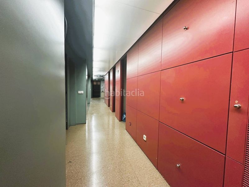 Foto b5443059-b060-4872-98f3-4bc458c94211. Local comercial a Eixample Nord Girona