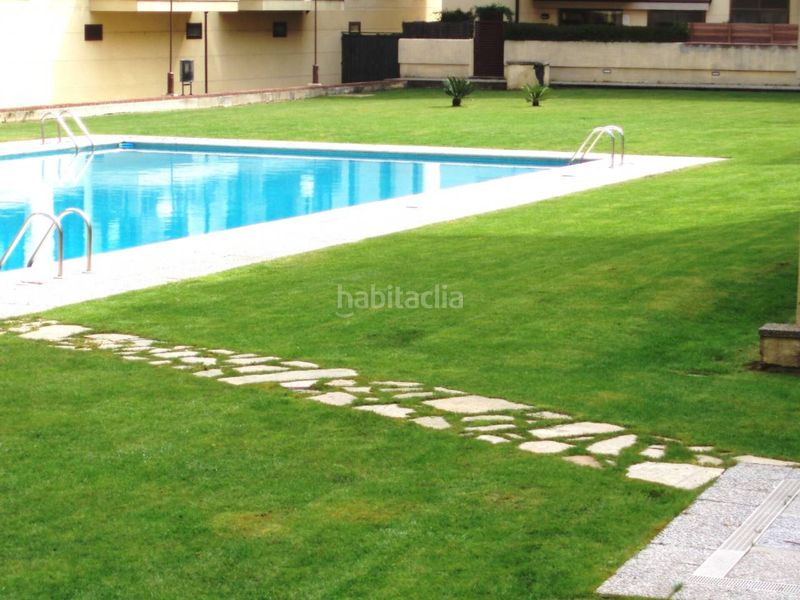 Foto aceec37d-775e-4dcd-b8df-f93d290cf03e. Pis amb calefacció aparcament piscina a Palau Girona