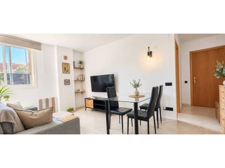 Apartment in Creu de la Mà. Oportunidad! piso de 2 habitaciones con parking incluido