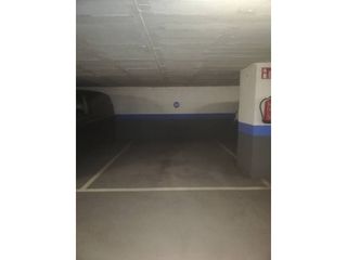 Rent Car parking  Paseo general mendoza. Alquiler de plaza grande