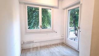 Bureau  Carrer rovira i virgili. Oficina en venta en la avenida rovira virgili de tarragona