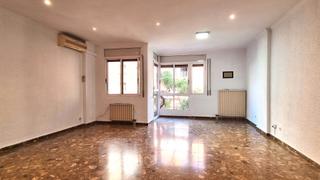 Flat  Avinguda de ramón y cajal. Piso en venta en pleno centro de tarragona.