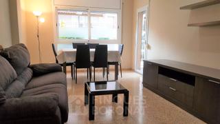 Location Appartement  Carrer de pere martell. Piso de temporada, periodos limitados por estudios o trabajo tem