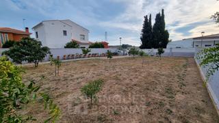Terreny residencial a Secuita (La). Finca urbana en venta