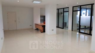 Rent Office space in Carrer d'eivissa 4. Oficina en alquiler en tarragona
