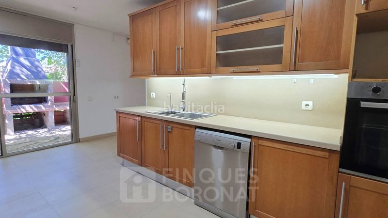 Foto 7a2fac44-d65a-4228-9d67-e777bdbb9477. Xalet amb calefacció aparcament a Catllar (El)
