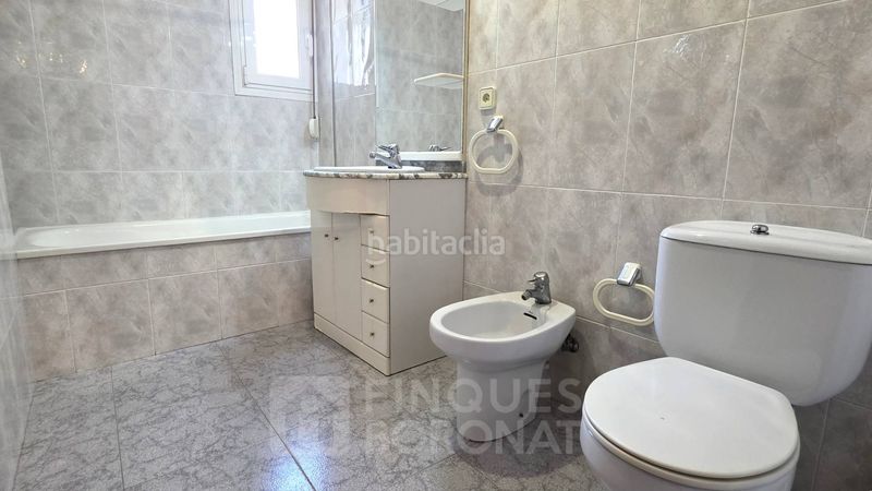 Foto 2a27168f-4a10-4b28-bf07-b4fcf7ba758c. Appartement dans Eixample Tarragona