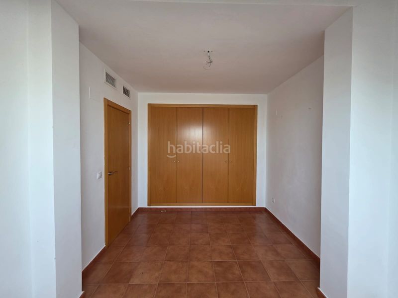 Foto 57952d70-95ea-45d0-b4c4-bd93d47f1a5b. Àtic amb aparcament a Xàtiva