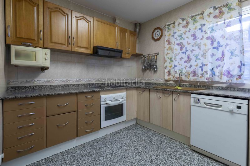Foto e2026ac5-2bfa-4e92-b822-d07b610925ec. Casa amb calefacció a Turís