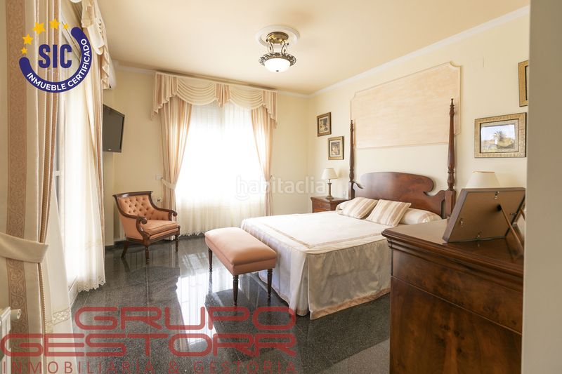 Foto 1d5ec2c3-2496-412b-afd0-e2af830ef9a0. Casa amb calefacció aparcament piscina a Jaume Roig Valencia