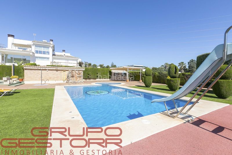 Foto 53696638-883f-453d-b404-329d8602fe7b. Casa amb calefacció aparcament piscina a Jaume Roig Valencia