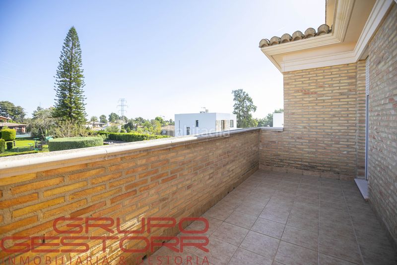 Foto 96c18002-2490-48fa-b9d9-b5b5d9158e2d. Casa amb calefacció aparcament piscina a Jaume Roig Valencia