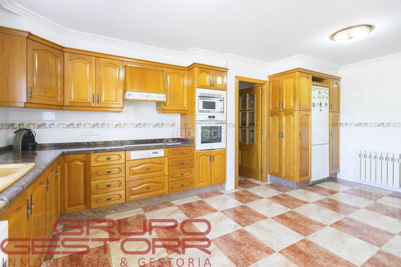 Foto 9a5131aa-7b85-43b5-8042-ed1e7f31d566. Casa amb calefacció aparcament piscina a Jaume Roig Valencia